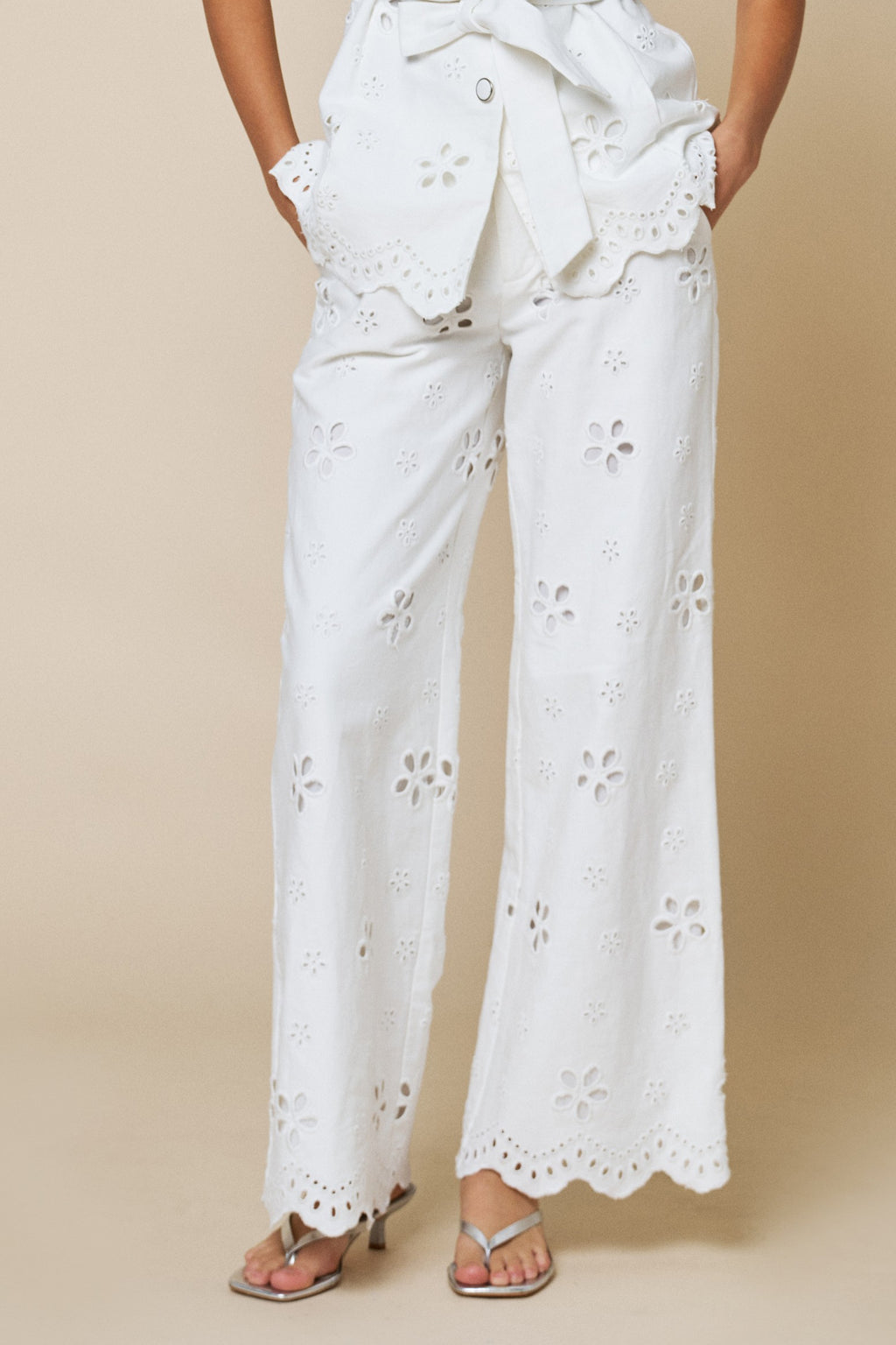 Set pantalón blanco flor