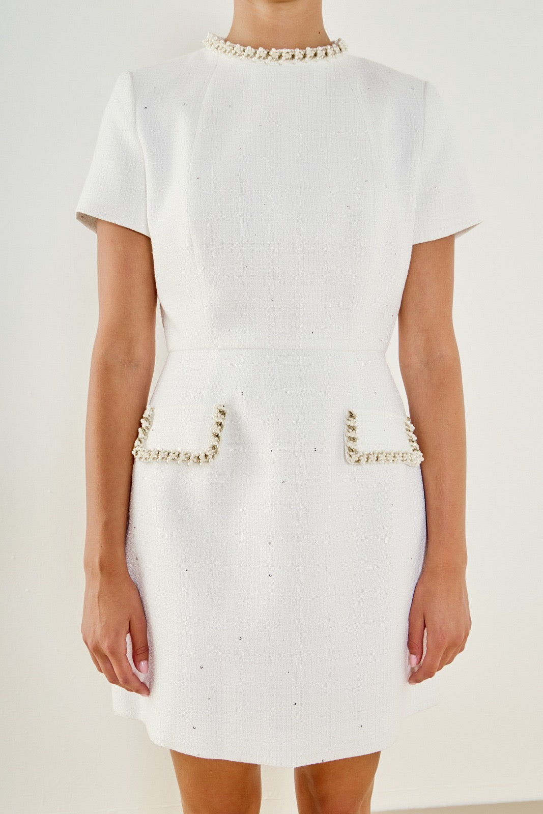 Mini vestido tweed blanco perlas