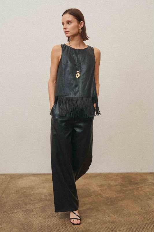 Set pantalón y top negro vinil piel